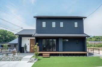 吹き抜けのある大空間の家　玉名市 写真